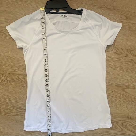 Minimalist Hyba White Performance Tee Shirt Quick Dry Activewear Top Size Small - Picture 11 of 11